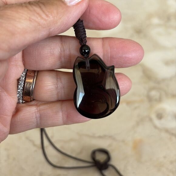NEW! Ice Obsidian/Fluorite Fox Necklace Healing Pendant Protection Amulet Charm - Picture 4 of 11